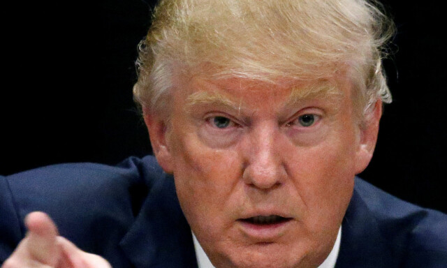 Trump trekker seg ut av forretningene for å fokusere på presidentjobben